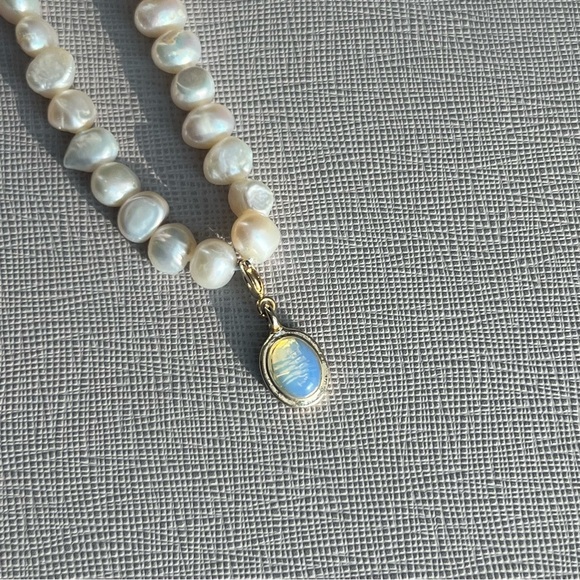 [CLEARANCE/Send Offers] PEARL CHOKER NECKLACE WITH “MOONSTONE” PENDANT - Picture 5 of 9